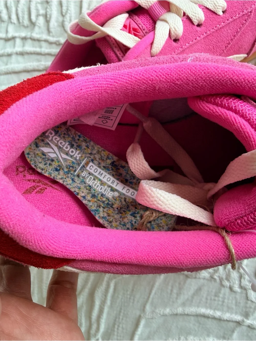 Reebok Pink Suede Sneakers Gum Sole Women’s 6.5 Y2K Retro NWOT